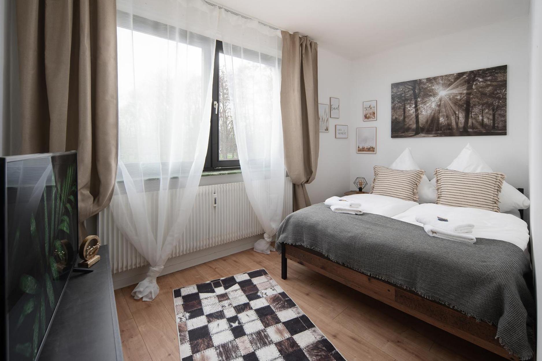 1-4 Gaeste Wohnung W-Lan, Netflix, Amazon, Parken, Arbeitsplatz, 24H Check In ,Vollausgestattet Kueche, Handtuecher Seife U,V,M Fuer Geschaeftsreisende, Paare, Familien , Datteln Bagian luar foto