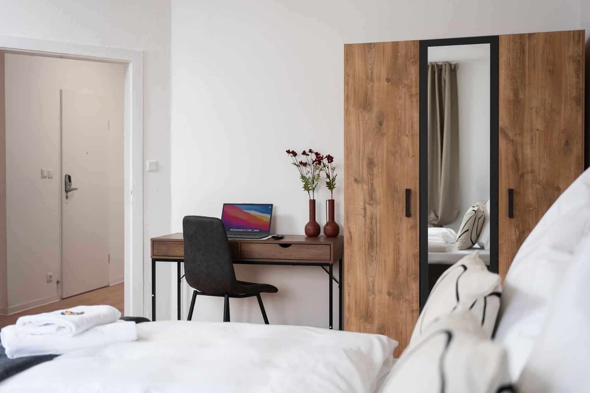 1-4 Gaeste Wohnung W-Lan, Netflix, Amazon, Parken, Arbeitsplatz, 24H Check In ,Vollausgestattet Kueche, Handtuecher Seife U,V,M Fuer Geschaeftsreisende, Paare, Familien , Datteln Bagian luar foto